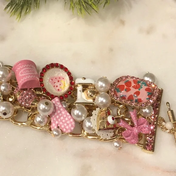 💖NWT💖 Betsey Johnson BABYCAKES CLUSTER BRACELET PINK - Picture 7 of 12